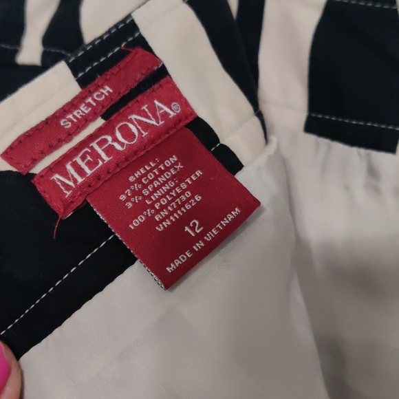 Women's Skirt - Picture 6 of 6